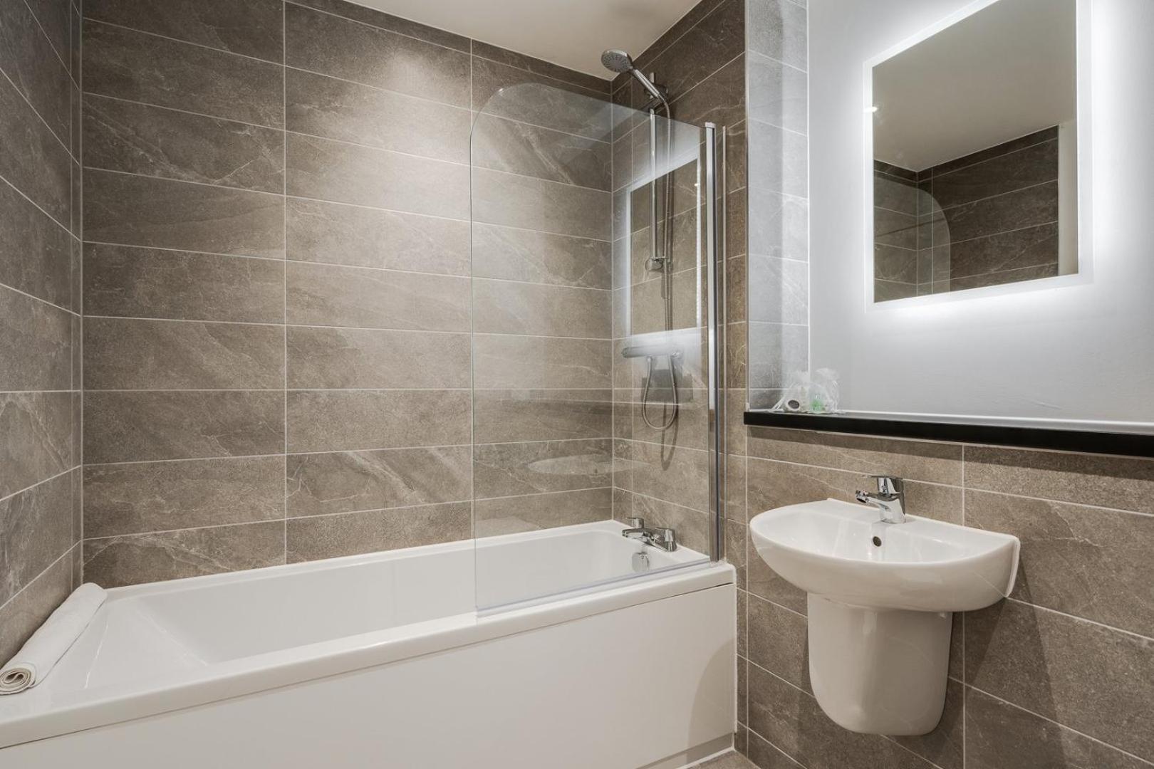 Guestready - Urban Refuge In Vauxhall, No Wifi Liverpool Exterior photo